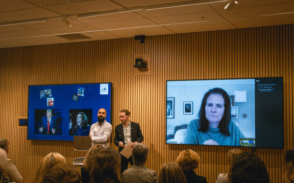 Tahmaz Ghaffari och Frida Stranne intervjuas av Handelskammarens Rickard Widgren